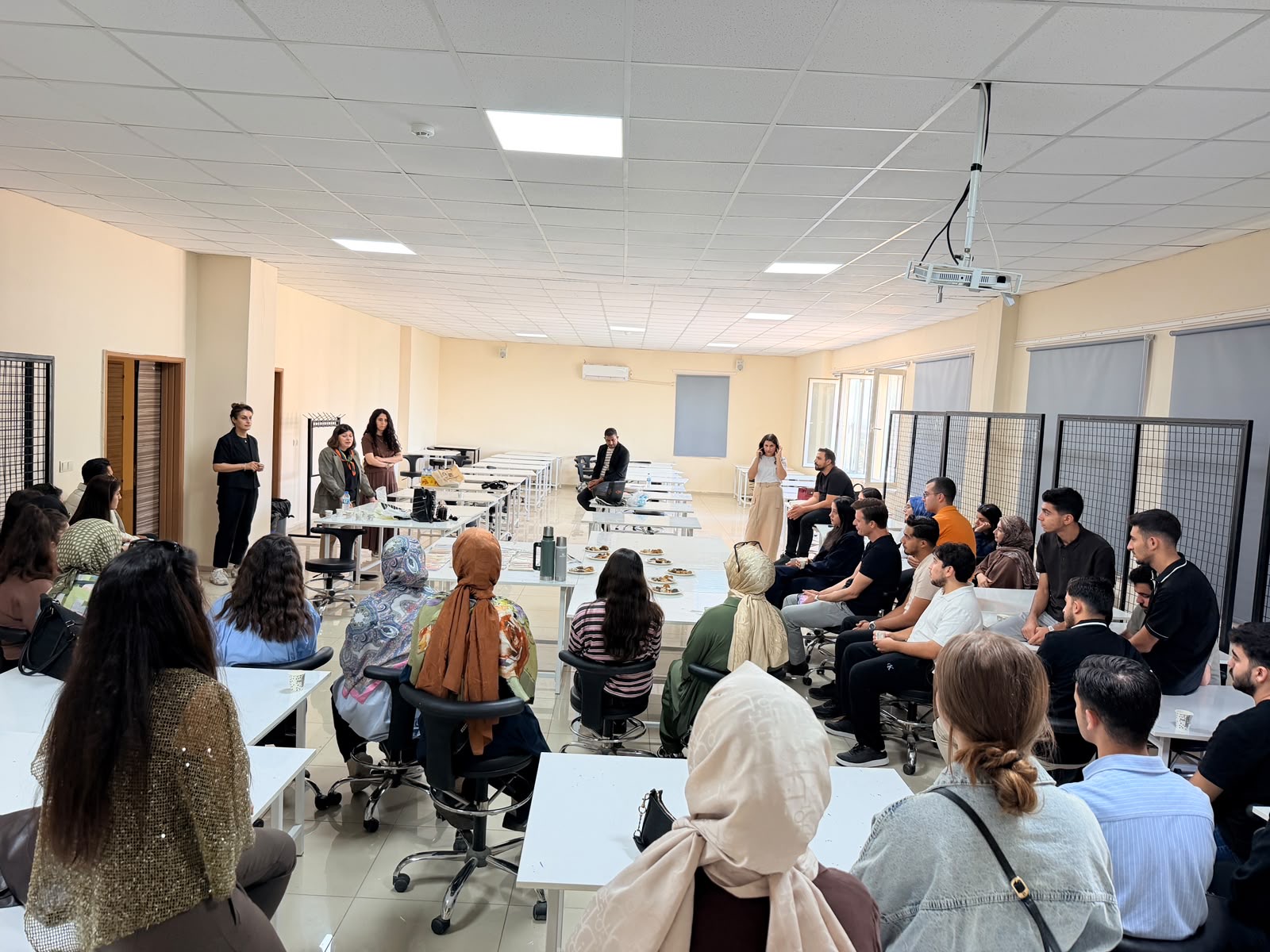 Mimarlık Bölümünde Yeni Dönem Oryantasyon ve Tasarım Atölyesi Etkinliği